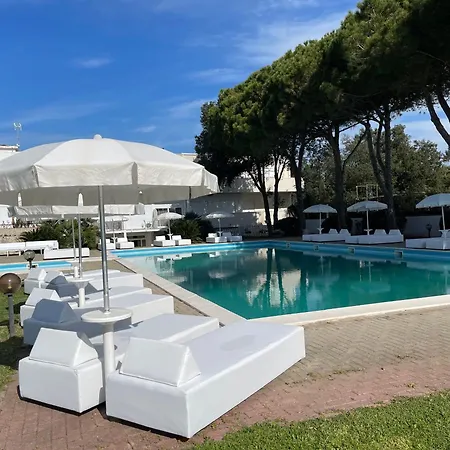 Resort Capo Circeo Fronte Mare