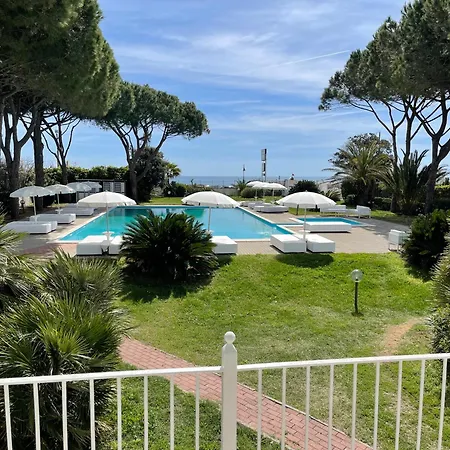 Capo Circeo Fronte Mare 4* San Felice Circeo